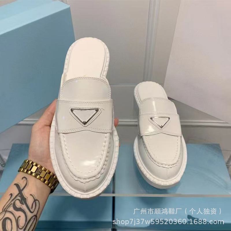一件代发2025新款三角标小皮鞋英伦风复古粗跟一脚蹬女百搭乐福鞋|undefined