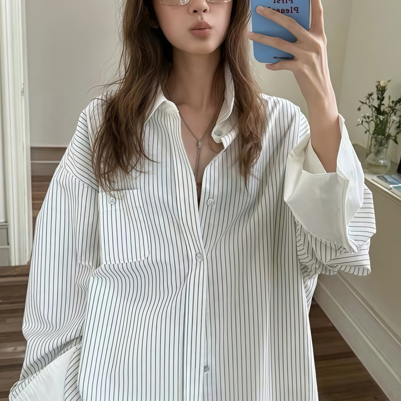 Vintage-inspired concept: Retro linen-cotton white vertical striped large-sleeve shirt for women, patchwork long-sleeve top Vintage-inspired concept: Retro linen-cotton white vertical striped large-sleeve shirt for women, patchwork long-sleeve top