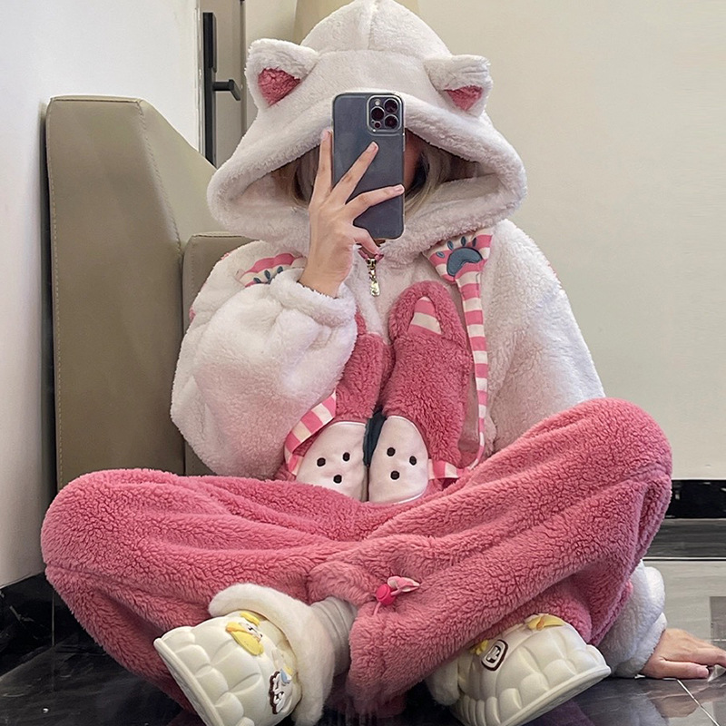 かわいい子猫コーラルベルベット長袖ワンピースパジャマ女性のための秋と冬 2025 新しい厚みのあるベルベット暖かいホーム服|undefined