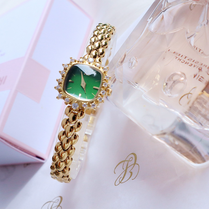 Women's Retro Quartz Watch Fashionable Delicate Chain High End Small Square Design For Ladies_voghion.com