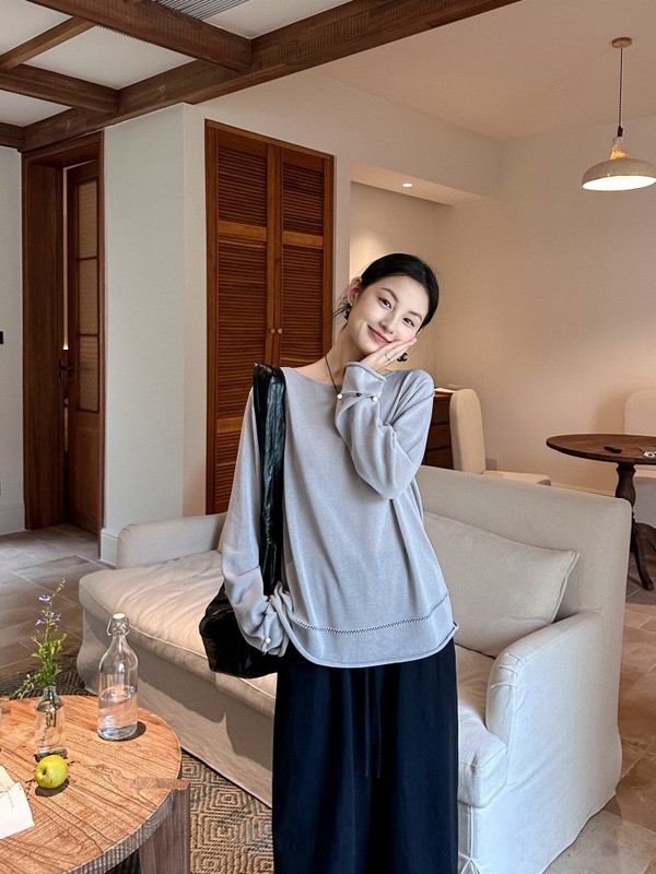 DIGM | 2025秋季极简风慵懒钝感力镂空钉珠长袖T恤针织衫女A0M002|undefined