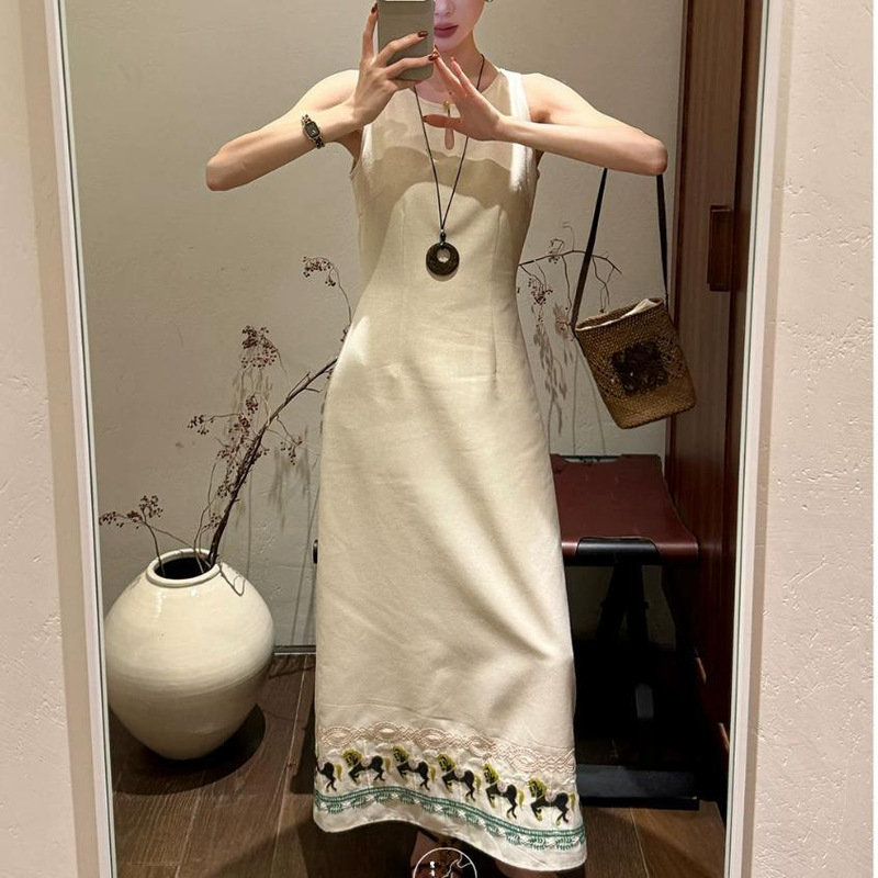 【Changtingwai】Cotton and Linen Embroidered Dress for Women, Summer A-Line Waist-Cinching Slim-Fit Sleeveless Top