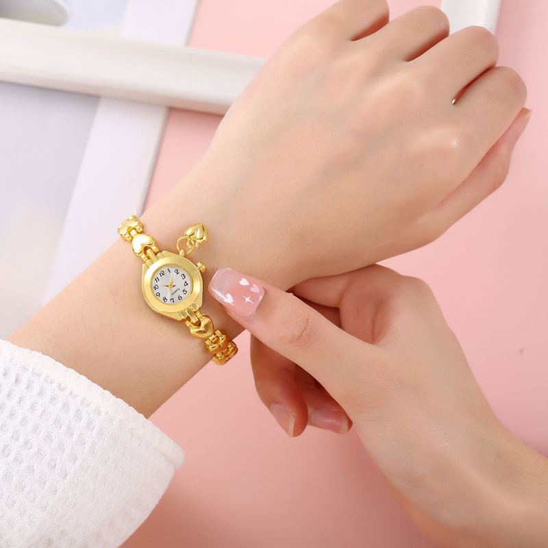 Comercio extranjero oro cuarzo chicas moda moda moda moda accesorios de mujer relojes en stock