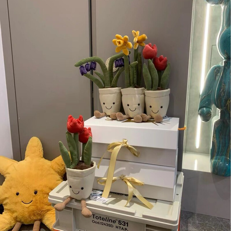 国産ジェリーキャットと同じスタイルの水仙、チューリップ、ヒマワリ、デイジー、大輪の花、鉢植えのおもちゃ、花束|undefined