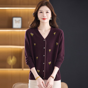 秋冬新款时尚V领绣花羊毛针织衫开衫100%绵羊毛春秋妈妈毛衣女，女装针织衫/毛衣，妃慕昵服饰