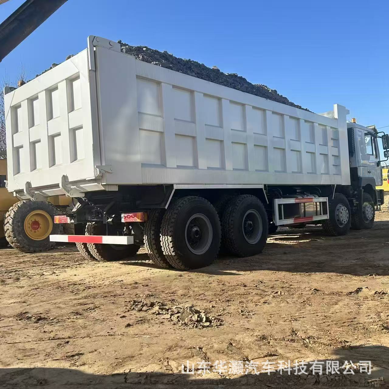 Cross-border SHACMAN engineering vehicle heavy-duty dump truck SHACMAN soil engineering dump truck 12-wheel 380 horsepower