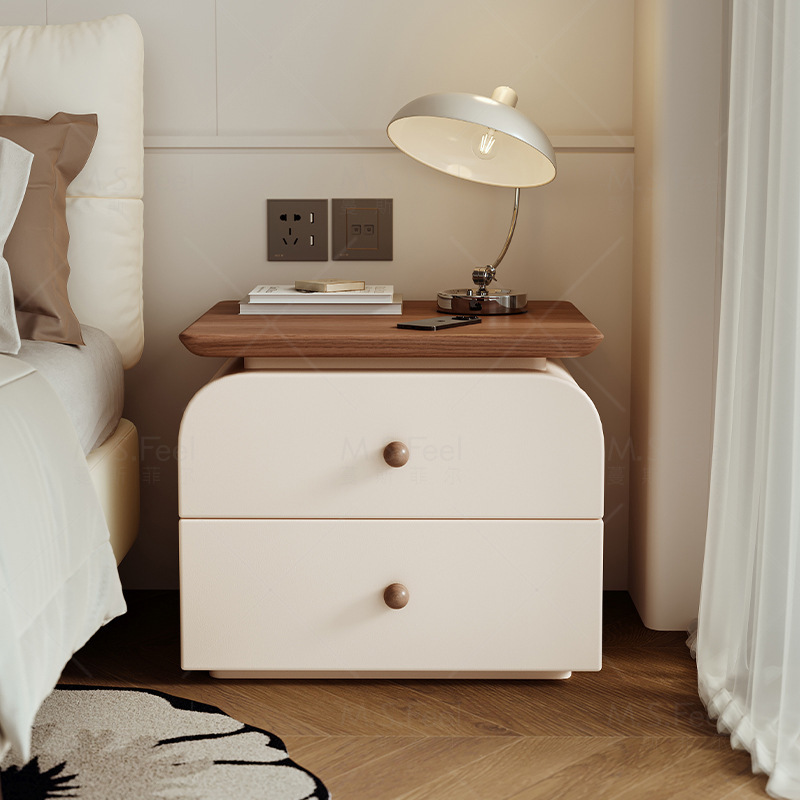 Mesita de noche de madera maciza Dormitorio doméstico 2025 Nuevo gabinete de almacenamiento pequeño Estilo de crema medieval Gabinete lateral de cama Instalación gratuita