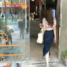 深蓝色牛仔半身裙女春秋大码显瘦包臀裙梨形身材胖开叉字长裙