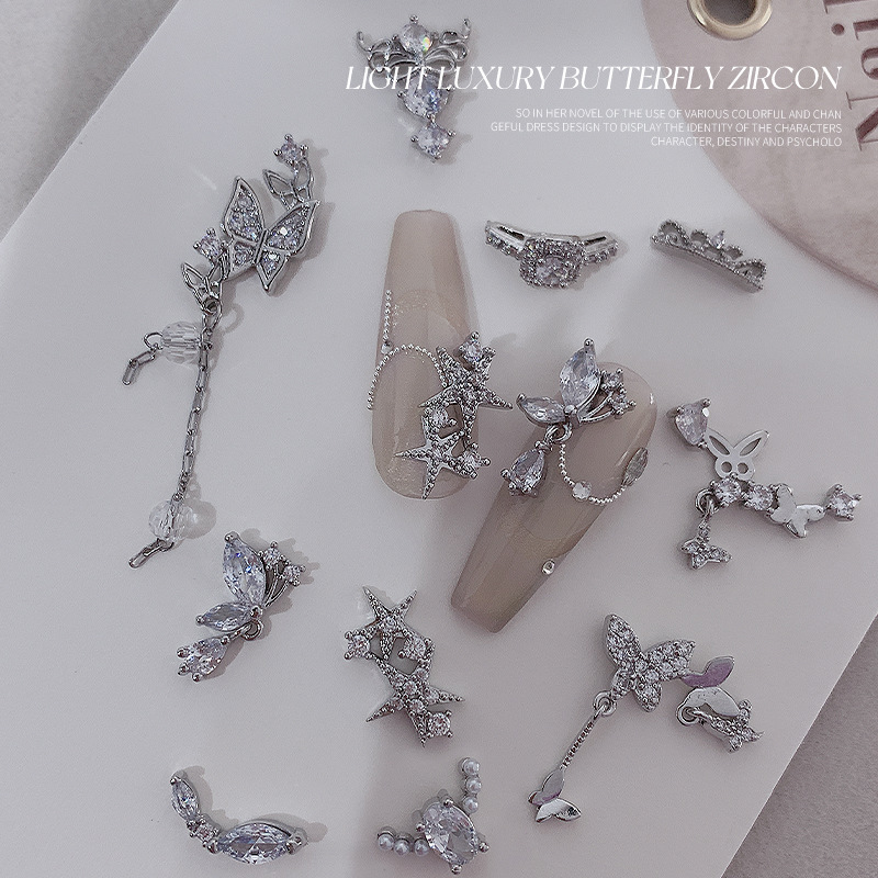 Decoración de Uñas con Mini Mariposas de Circonio, Joyería de Diamantes, Novedad 2025, Lujo Ligero, Adhesivos Tridimensionales de Metal Hueco para Decoración de Uñas