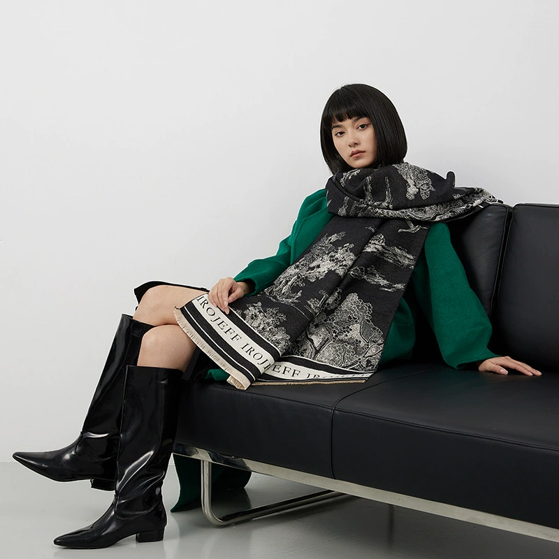 Sansui, warm long trend scarf made of faux fur for office