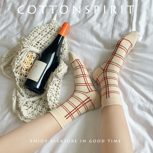 Socks for Women - Korean Version - Mid-Calf Cotton Ins Trendy Spring and Autumn Matchable Brown Color Retro Flower Japanese Style Long Socks