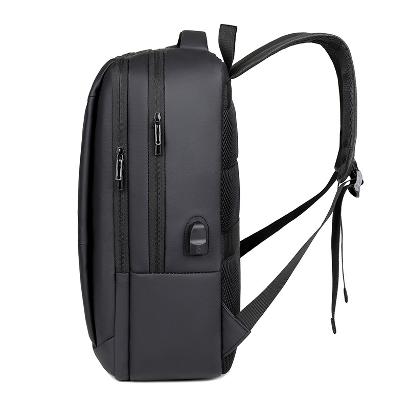 Mochila de película de cuero para hombre con carga USB transfronteriza