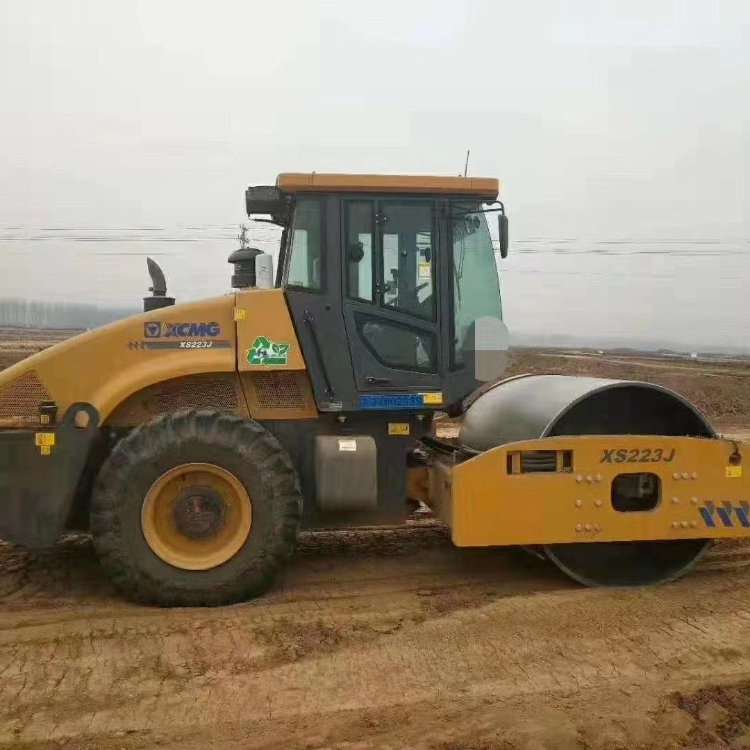 XCMG 20 toneladas 22 toneladas 260 rodillos de carretera de segunda mano XS223J263J rueda de acero única