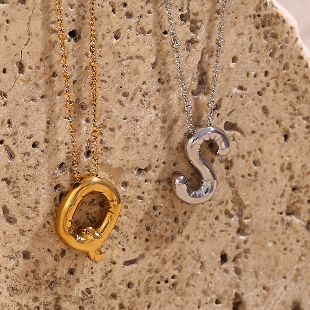 Women's Gender PVD Coated Real Gold Plated Letter 316L Stainless Steel Simple Style Waterproof Non Tarnish Surgical Steel 316L Stainless Steel Pendant Necklace
