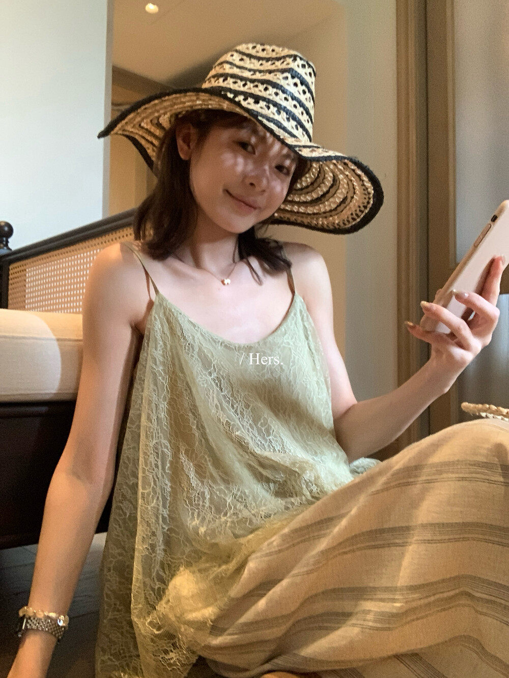 Áo hai dây nữ thiết kế hai mặt mặc được, phối ren, dáng rộng — màu hồng, màu xám, màu vàng, yến mạch chi tiết 18