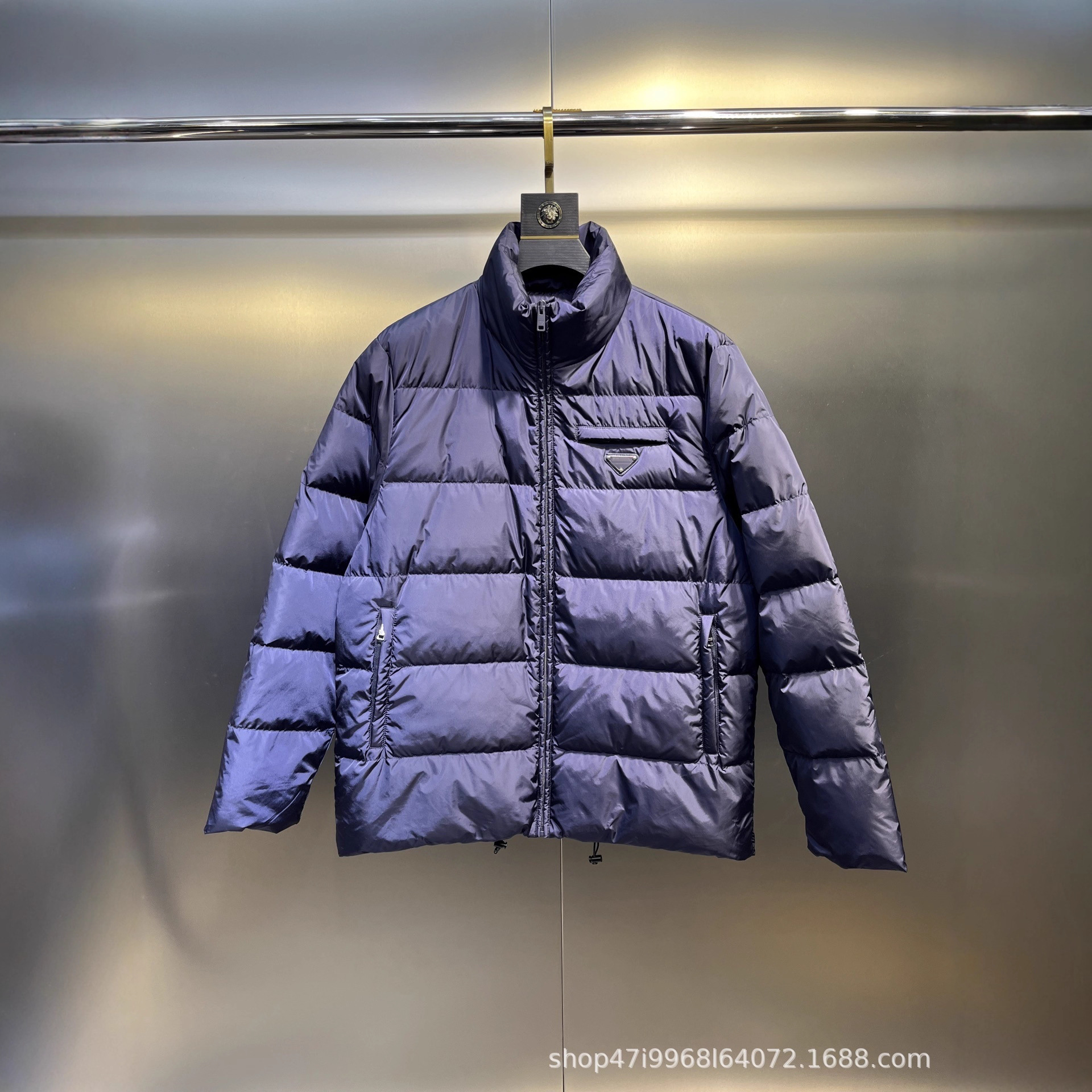 正确版本P家25FW新款胸前三角标机车款羽绒服轻薄保暖舒适百搭INS