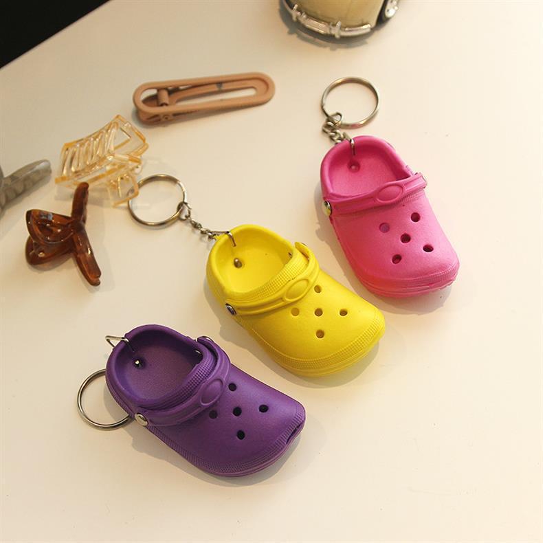 Cute Shoe Plastic Unisex Bag Pendant Keychain display picture 4