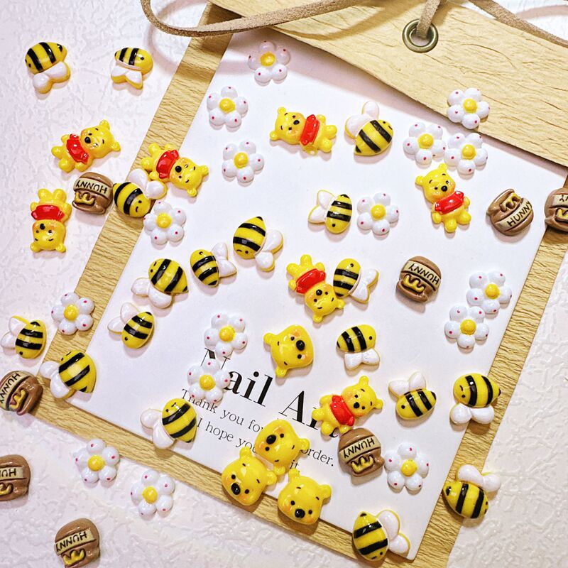 Popular Summer Winnie the Pooh Honey Pot Series Nail Art Accessories, Plumeria Flower, Bee Nail Decorations, Phone Case Resin Mixed Accessories Popular Summer Winnie the Pooh Honey Pot Series Nail Art Accessories, Plumeria Flower, Bee Nail Decorations, Phone Case Resin Mixed Accessories
