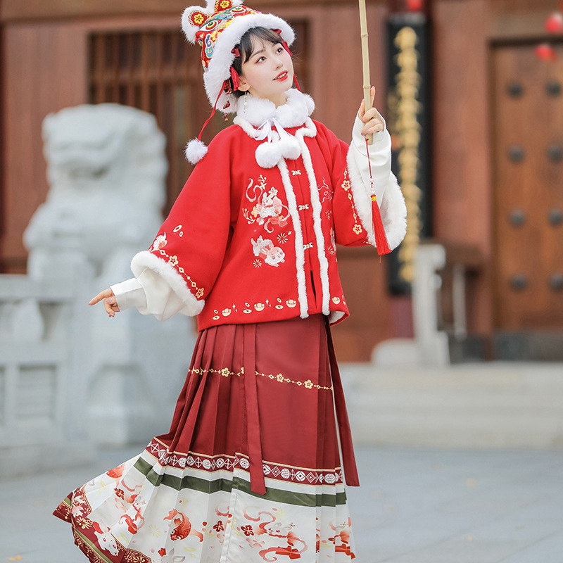 2022汉服女明制马面裙日常改良汉元素秋冬季套装中国风民族风禅意