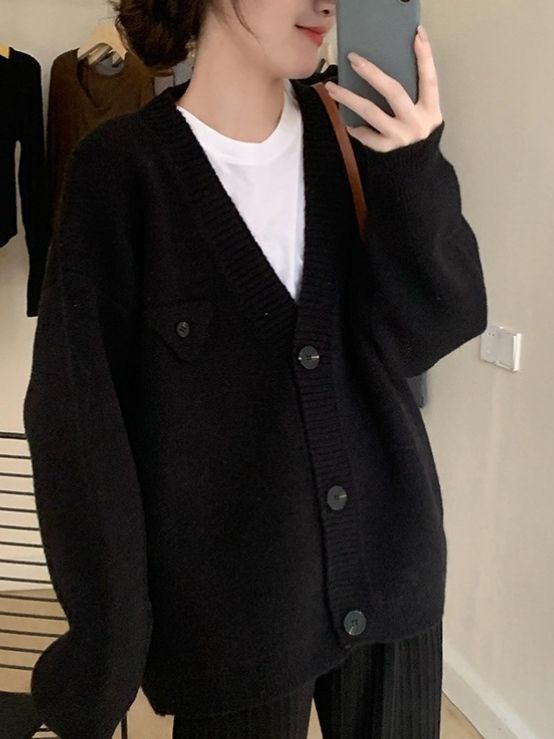 Suéter coreano de estilo perezoso abrigo de otoño nuevo diseño sensación de color sólido suelto cuello en V botón único cardigan de punto para mujeres