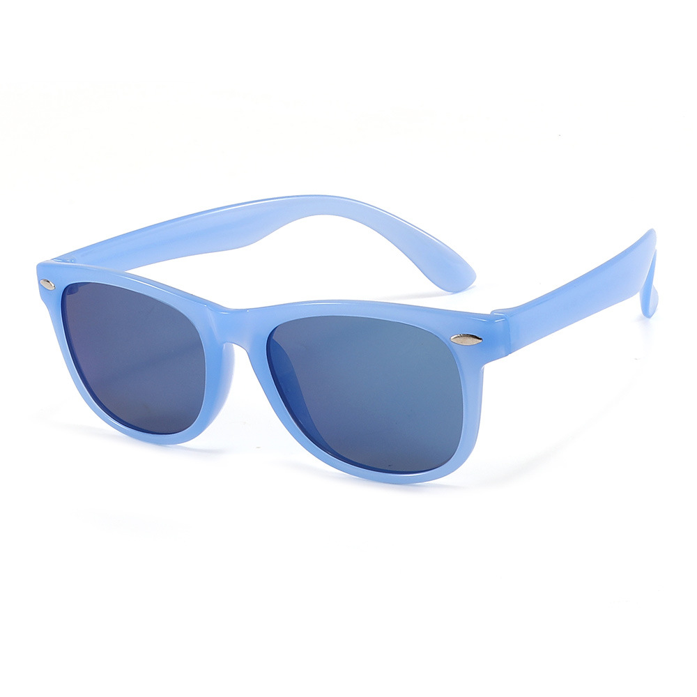 2026 nuevas gafas de sol de película polarizante para niños, marco de material TR no es fácil de deformar UV400 protección solar KR630