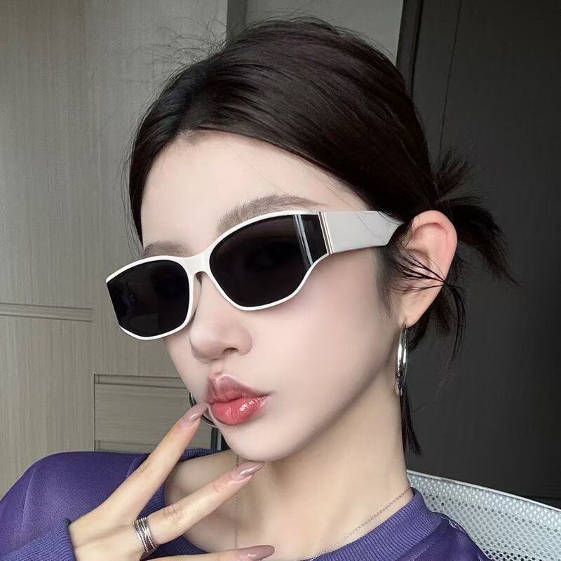 2026 New Model Unisex Couple Sunglasses, Uv Protection, Retro High-End Feel, Curved Screen Design, Cat-Eye Sunglasses
