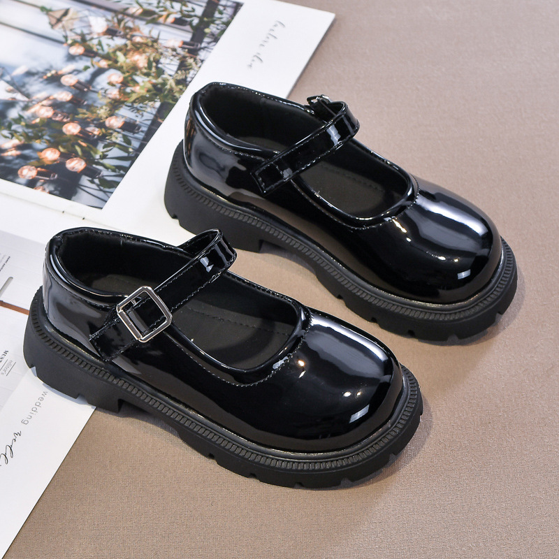 Zapatos de cuero de estilo británico para niñas 2025 primavera y otoño nuevos zapatos Mary Jane para niños zapatos de princesa para niñas zapatos de rendimiento negros