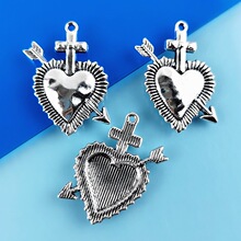 �羳����ѷ����DIY�Ͻ�������Ű��ڸ���һ������ ʮ�ּ����ĵ�׹