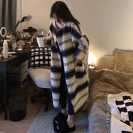 8991快手网红张贝妮同款韩版秋冬款宽松气质条纹羊卷毛呢开衫外穿