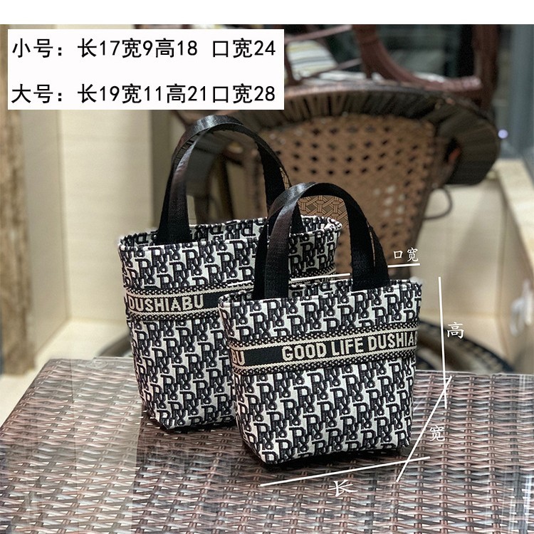 Handheld cosmetic bag, shoulder bag for mother and baby, lunch box bag, Korean style 3