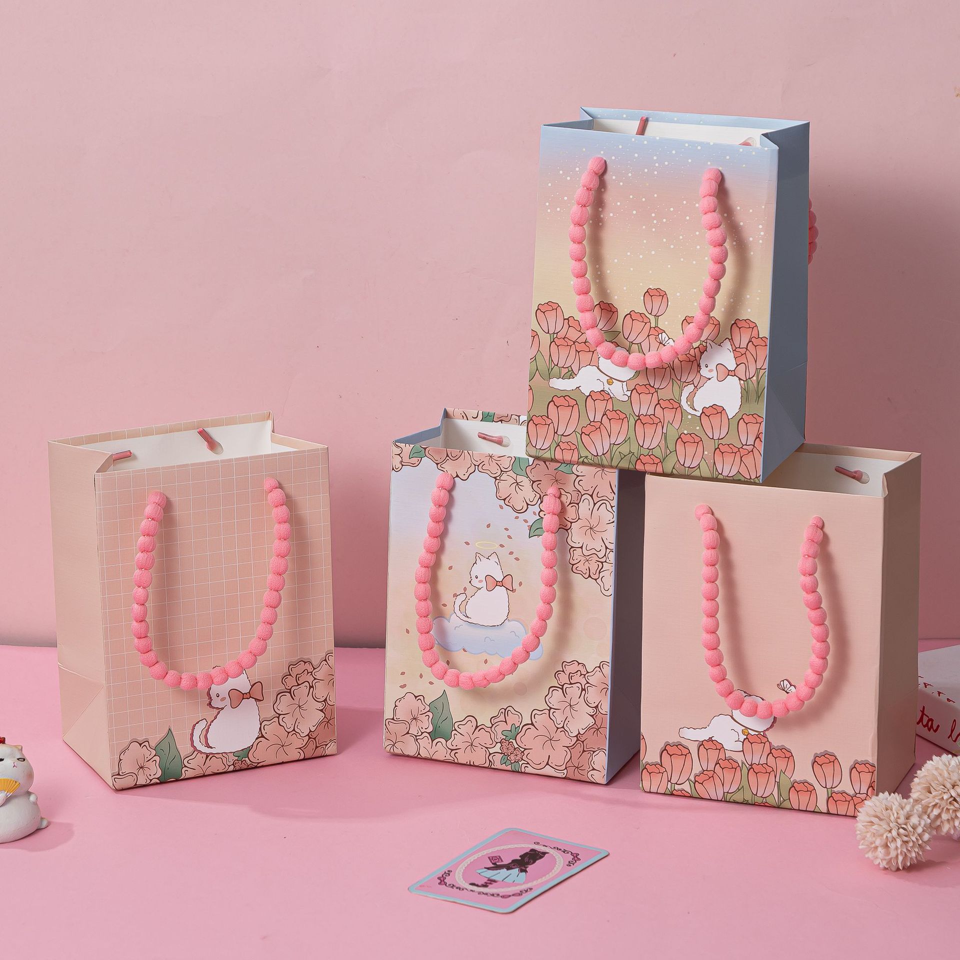 Nuevas bolsas de regalo exquisitas con diseño de animales de dibujos animados en relieve con cuerda de burbujas, directamente del fabricante, para el Día de la Mujer y San Valentín.