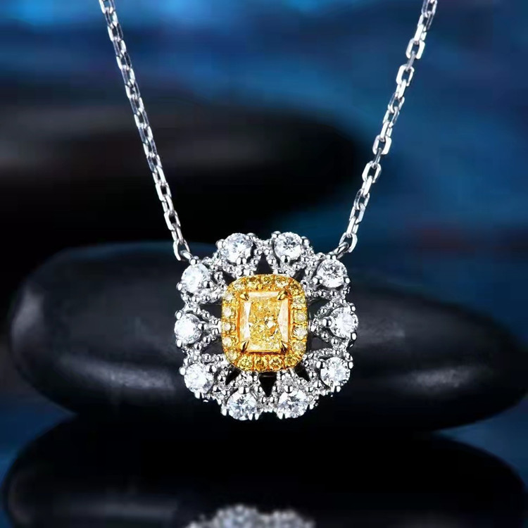 镂空设计时尚天然彩钻项链18K金伴南非钻石0.22ct黄钻吊坠锁骨链|ru