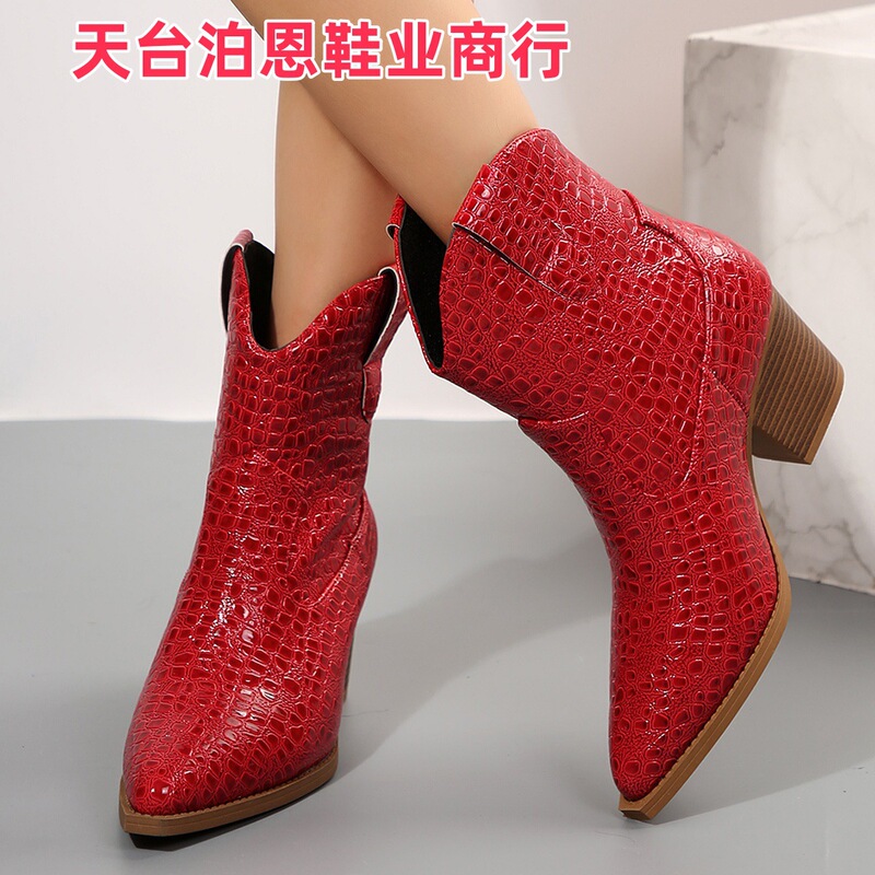 European and American Autumn and Winter New Models in Stock, Crocodile Pattern Short Boots for Women, Foreign Trade Cross-Border Large Size Pointed Toe Chunky Heel Western Boots Wholesale European and American Autumn and Winter New Models in Stock, Crocodile Pattern Short Boots for Women, Foreign Trade Cross-Border Large Size Pointed Toe Chunky Heel Western Boots Wholesale