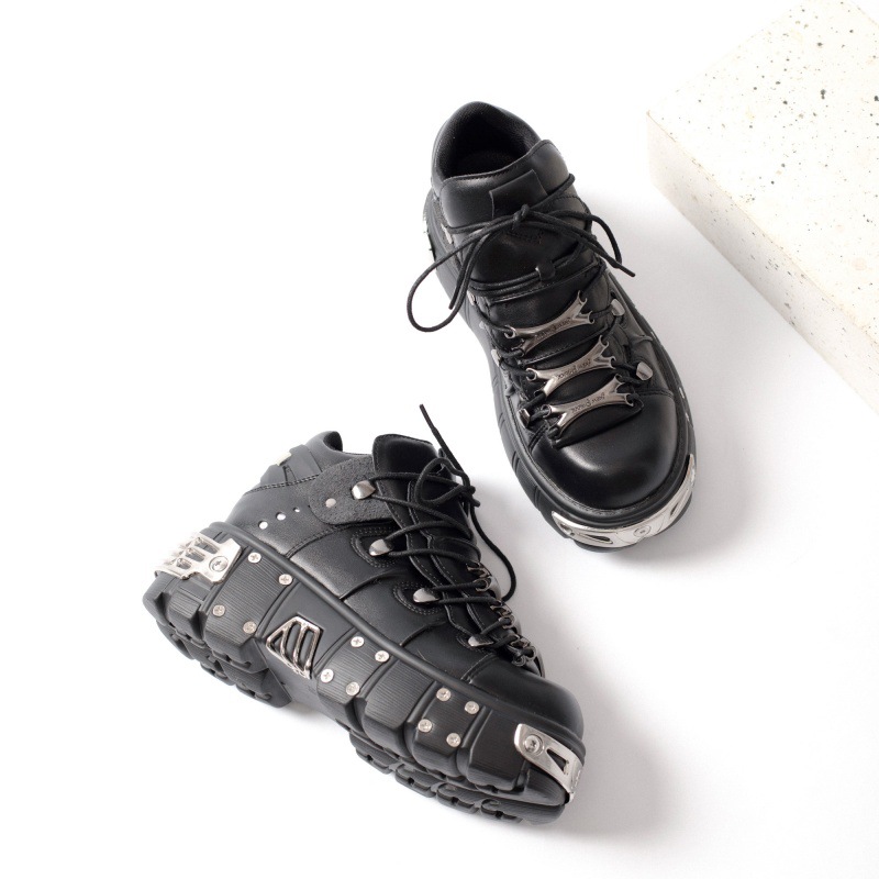 Buitenlandse handel grote maten dad schoenen voor vrouwen 2024 nieuwe dikke zolen damesschoenen Russische schoenen leveren heavy metal punk schoenen_voghion.com