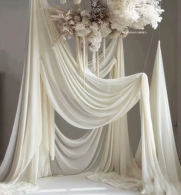 古典的な優しい仙気米黄色クリーム白透き通った感じのガーゼのカーテンの祝日の結婚祝いの背景生地|undefined