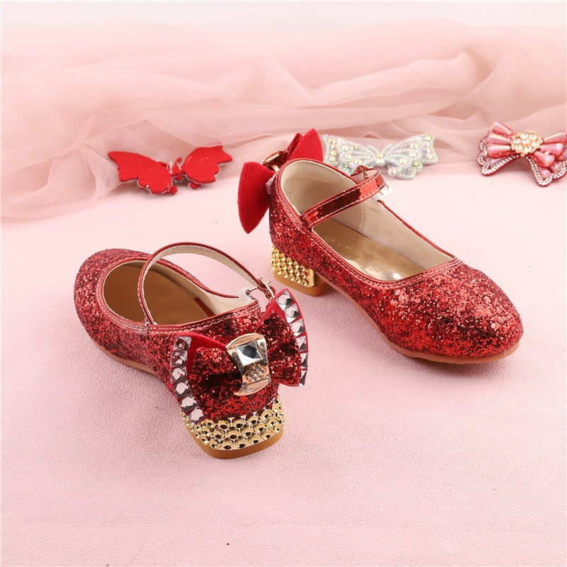 Весна и осень новая мода детей на высоких каблуках красный лук подиум для маленьких девочек