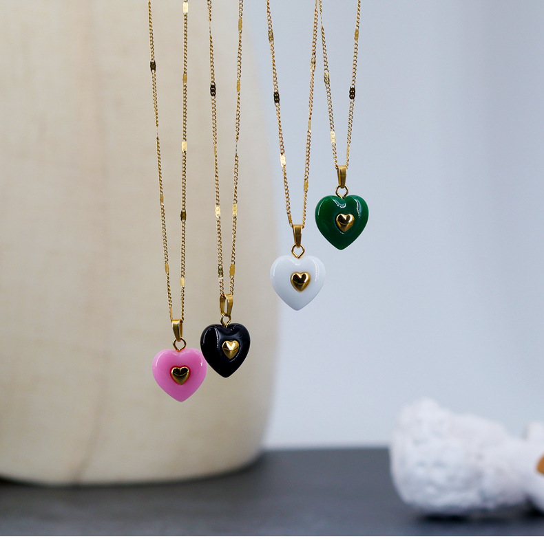 Fashion Heart Shape Resin Titanium Steel Plating Pendant Necklace 1 Piece