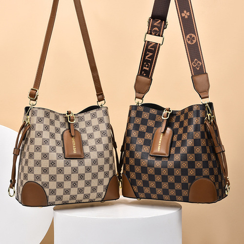 Manufacturer's Retro Fashion Handbag Women's Bag 2024 New Stitching Contrast Color Printed One-Shoulder Diagonal Bucket Bag for Women