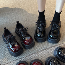 Ӣ���L��ל���СƤЬŮ��2025�¿�С�������ߘ���Ь�����^Ь��