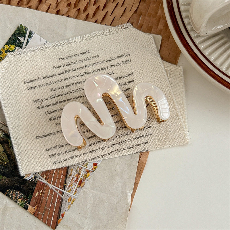 30g Weight Hair Claws Hair Accessories Type 1 Piece Quantity Daily Occasion PVC Material Geometric Pattern All Seasons Season Women's Gender Elegant, Simple Style Style Elegant Simple Style Women's Geometric PVC Hair Claws 9
