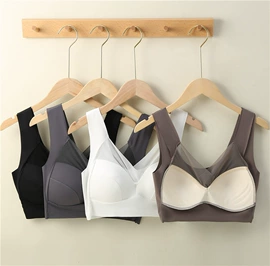 裹胸、抹胸;女士三角裤;塑身连体衣