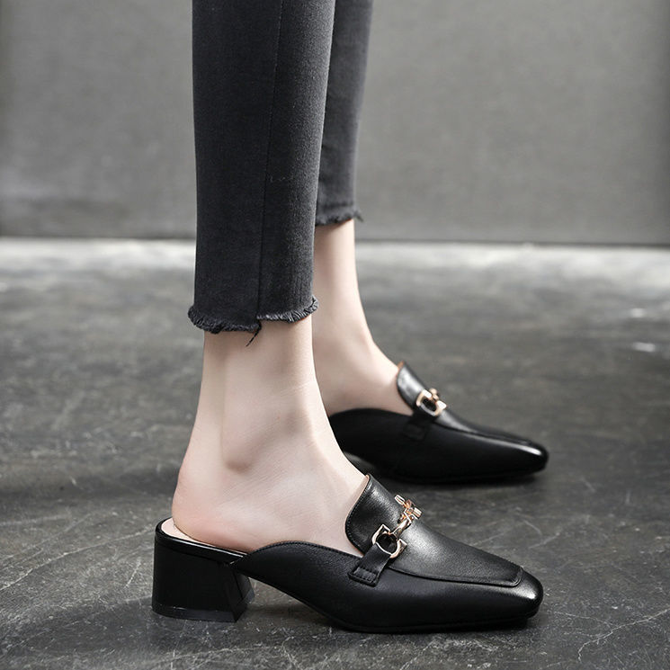 Punta cerrada zapatillas medias desgaste exterior de las mujeres talón grueso versátil 2022 verano nuevo antideslizante dedo del pie cuadrado tacones altos sandalias de moda