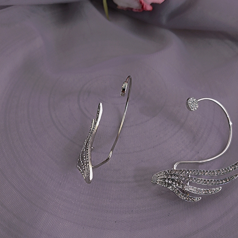 Elegant Fashion Wings Alloy Rhinestone Plating Metal Rhinestones Womenu0027S Ear clips