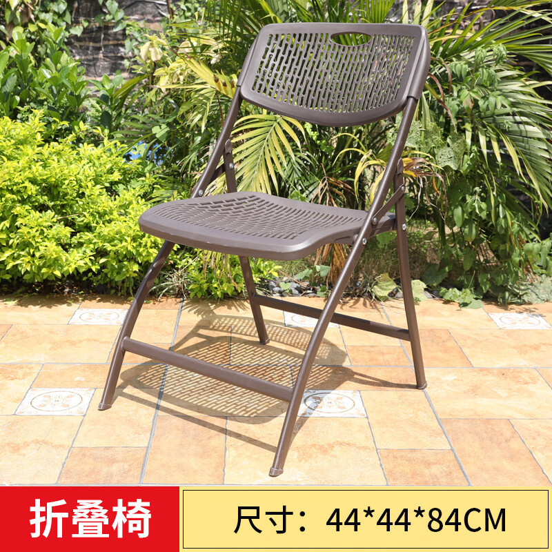 Taburetes al aire libre, sillas, mesas y sillas, balcón, patio, café, té, leche, comidas en el interior