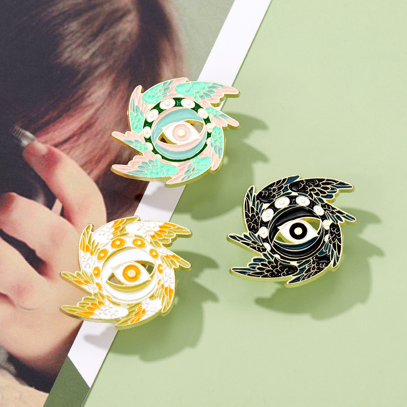 Fashion Printing Eye Alloy Plating Unisex Brooches