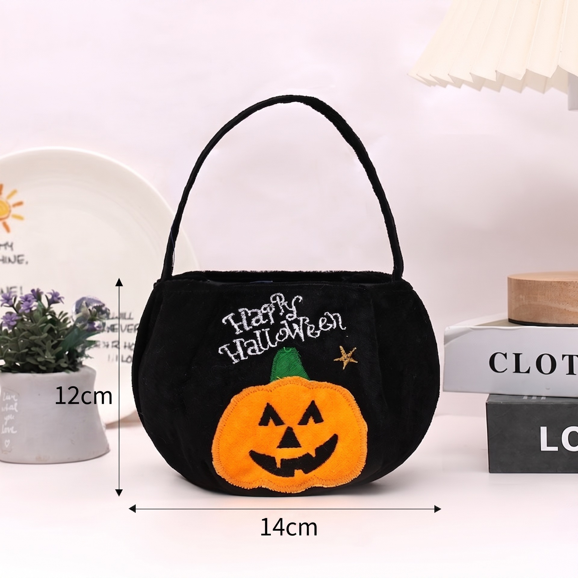 Bolsas de dulces de Halloween transfronterizas bolsas de terciopelo bolsas de regalo portátiles para niños atmósfera del festival de fantasmas accesorios al aire libre image 9