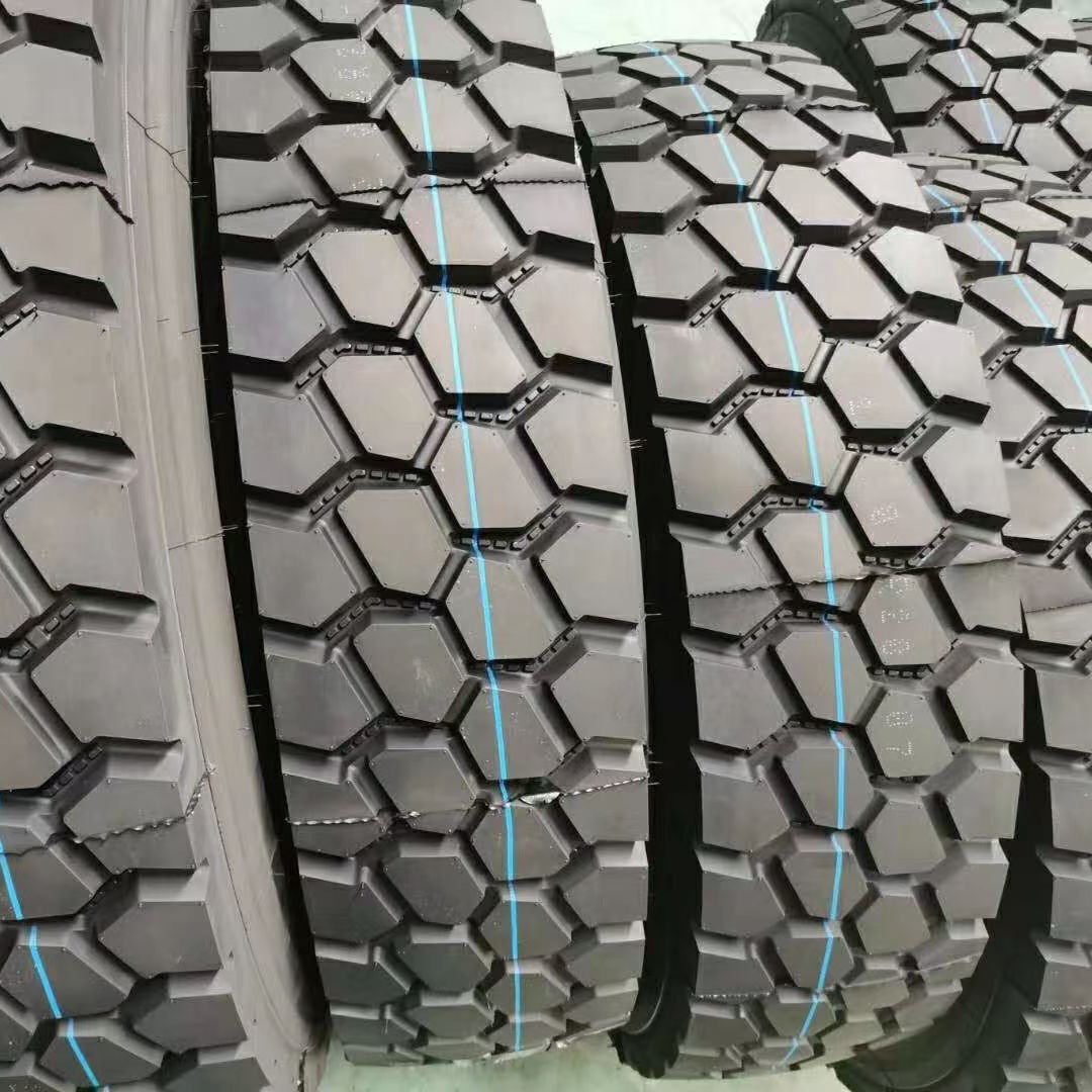 厂家现货子午线轮胎11.00R20/12.00R20矿山载重轮胎渣土车轮胎