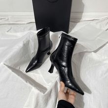 棕色尖头细跟短靴女2025秋冬新款法式百搭后拉链高跟弹力瘦瘦靴女