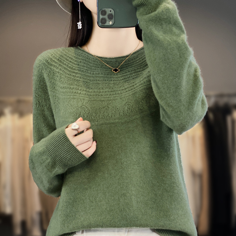 Spring and Autumn New Style Andy Velvet Base Shirt for Women, Light Mature Style, French Fashion, Rolled Collar, Hollow Out, Loose and Warm Knitwear Spring and Autumn New Style Andy Velvet Base Shirt for Women, Light Mature Style, French Fashion, Rolled Collar, Hollow Out, Loose and Warm Knitwear