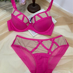 ����ײɫ�Ը�õ�tɫ����Ů�뱭С�ؾ۷��´����m�ո����������b